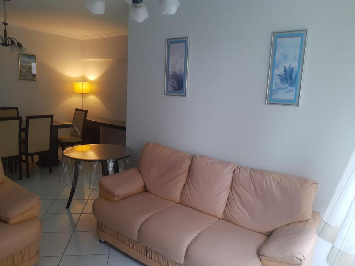 Ótimo apto em Pitangueiras à uma quadra da praia c/ 2 vagas e ar condicionado. Guarujá Exterior foto