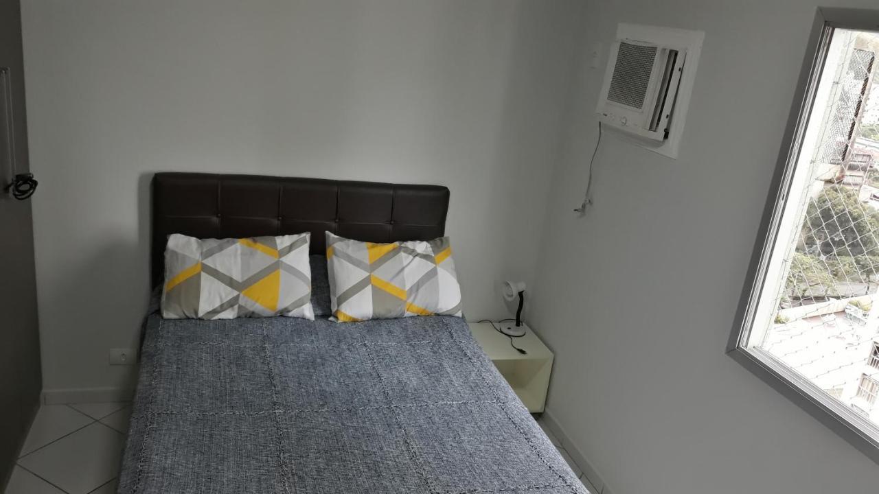 Ótimo apto em Pitangueiras à uma quadra da praia c/ 2 vagas e ar condicionado. Guarujá Exterior foto